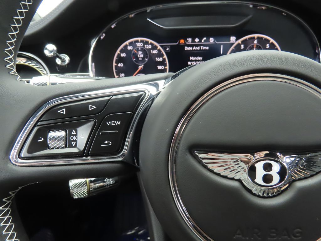 2022 Bentley Flying Spur W12 photo 11