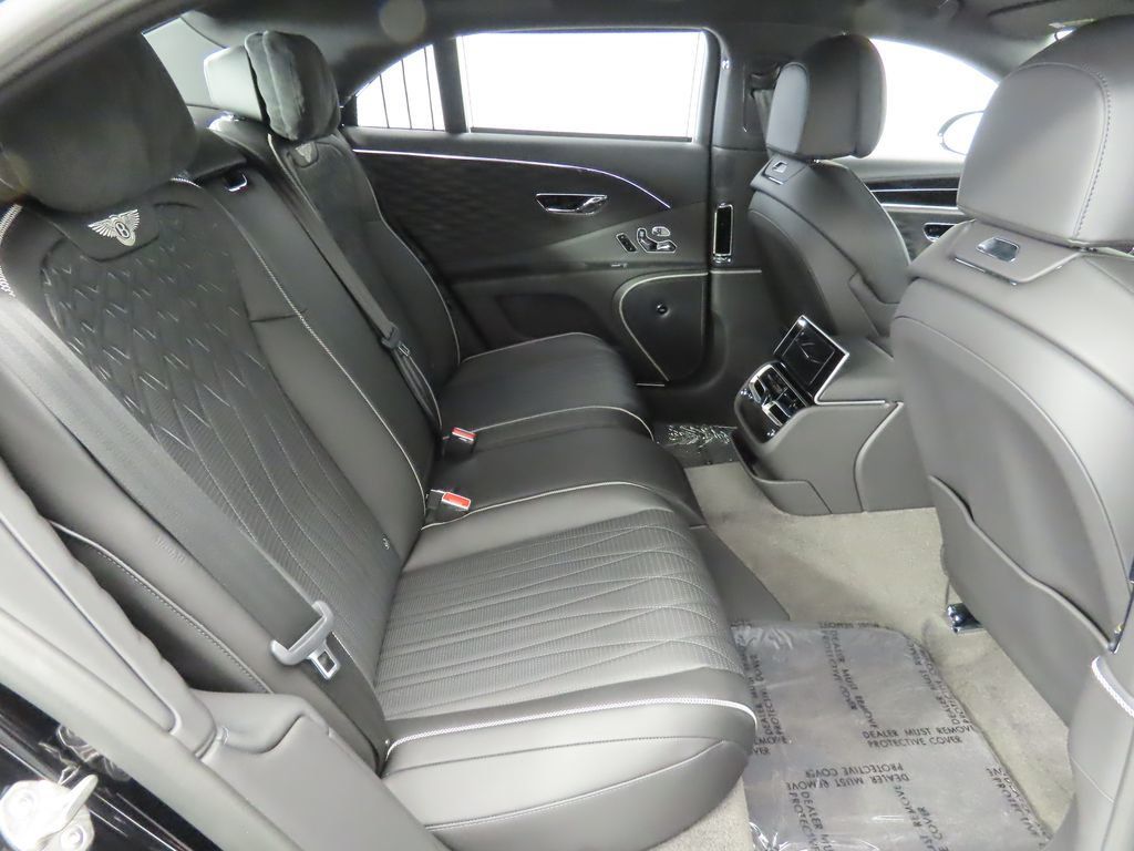 2022 Bentley Flying Spur W12 photo 21