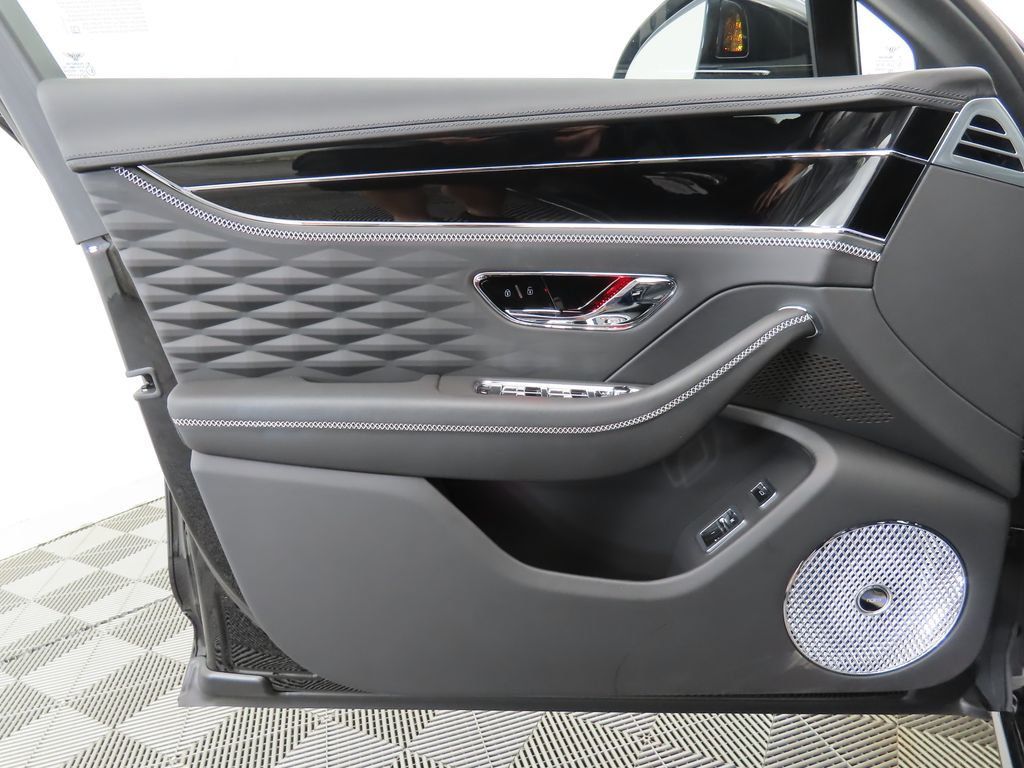 2022 Bentley Flying Spur W12 photo 22