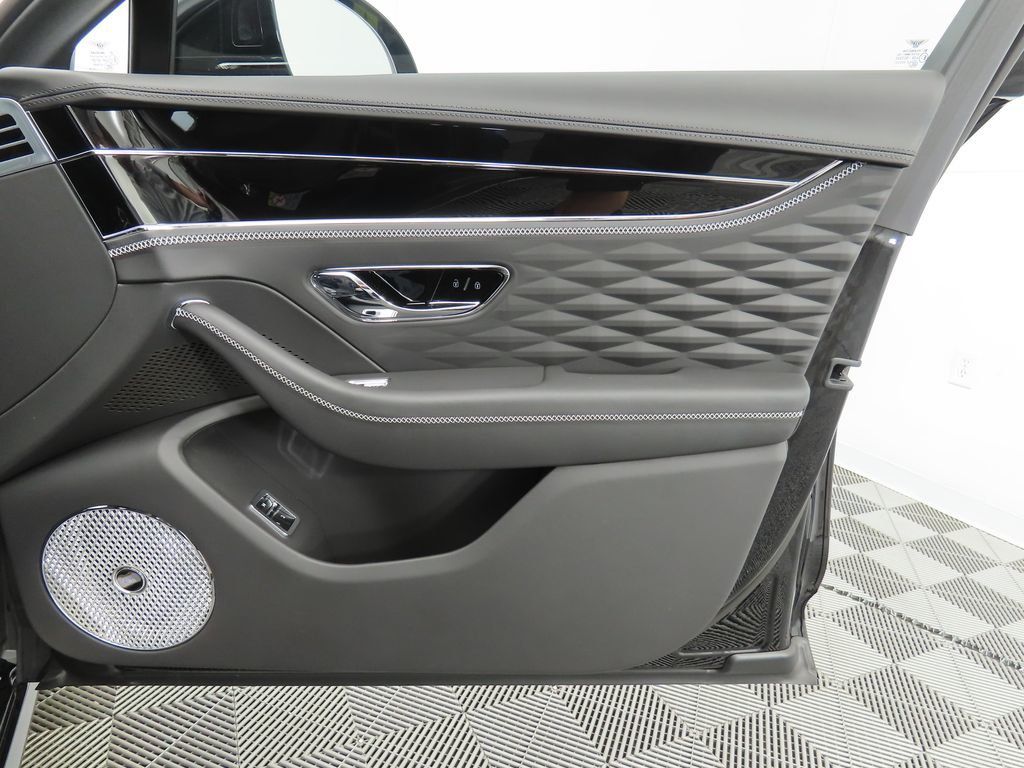2022 Bentley Flying Spur W12 photo 23