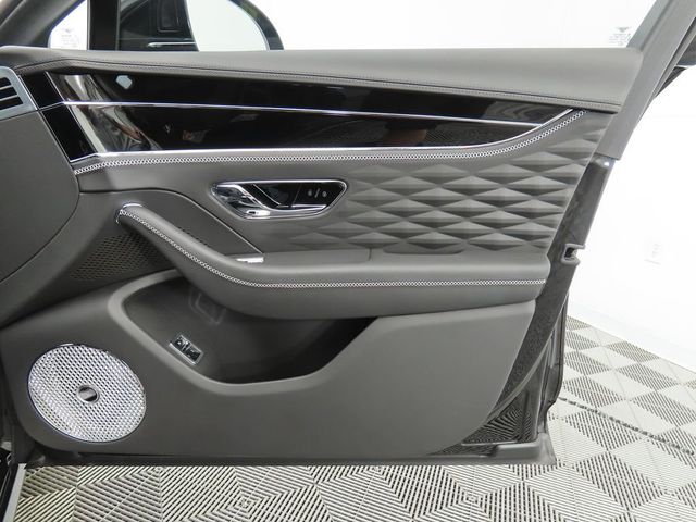 2022 Bentley Flying Spur W12 Sedan - 22917099 - 23