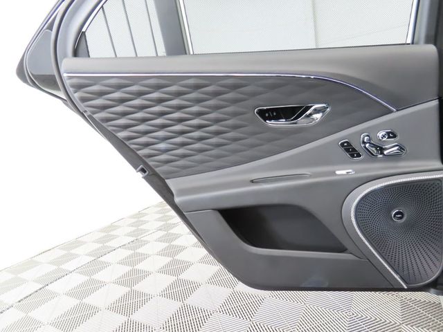 2022 Bentley Flying Spur W12 Sedan - 22917099 - 24