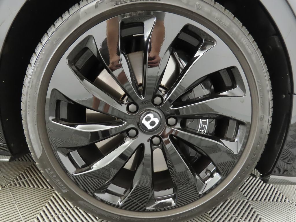 2022 Bentley Flying Spur W12 photo 31