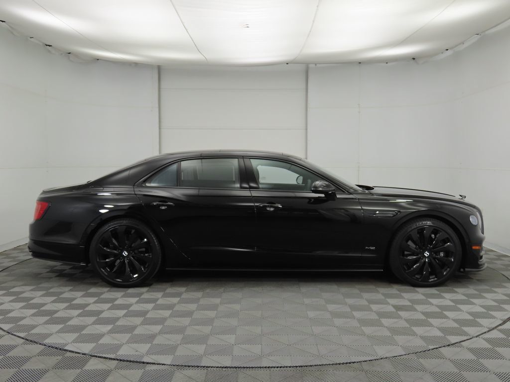 2022 Bentley Flying Spur W12 photo 4