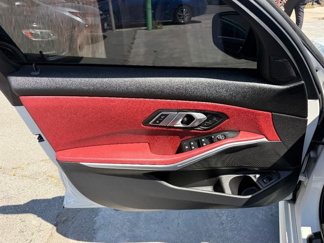 2022 BMW 3 Series 330e Plug-In Hybrid - 23003417 - 10