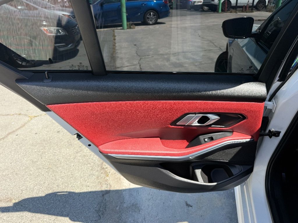 2022 BMW 3 Series 330e Plug-In Hybrid - 23003417 - 13