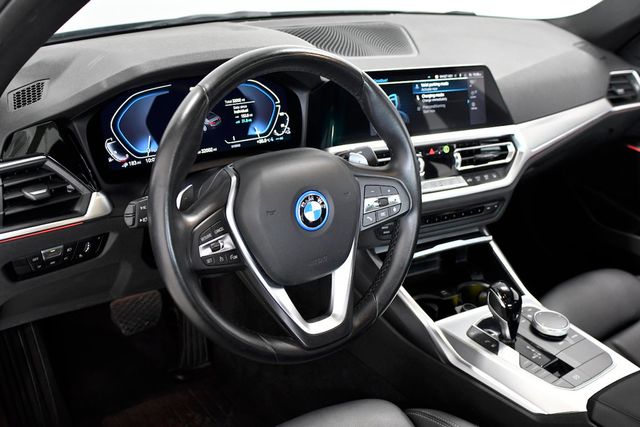 2022 BMW 3 Series 330e Plug-In Hybrid - 22405814 - 7