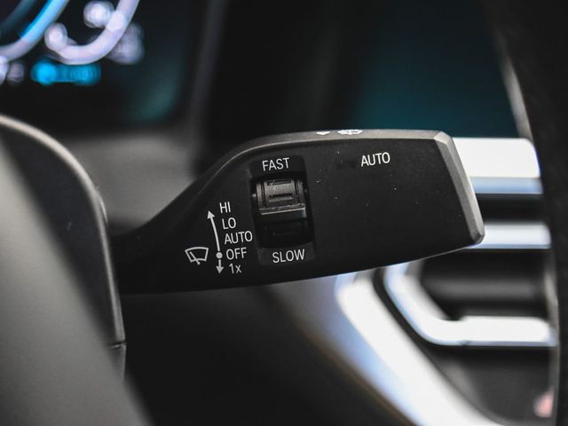 2022 BMW 3 Series 330e xDrive - 23001641 - 27