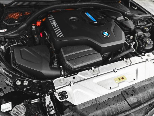 2022 BMW 3 Series 330e xDrive - 23001641 - 37