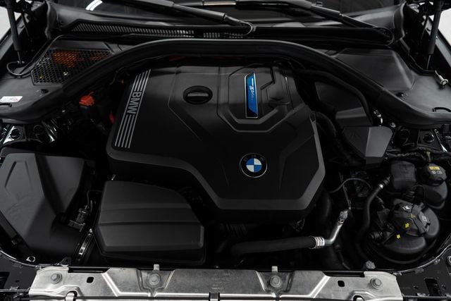 2022 BMW 3 Series 330e xDrive Plug-In Hybrid - 22744452 - 43