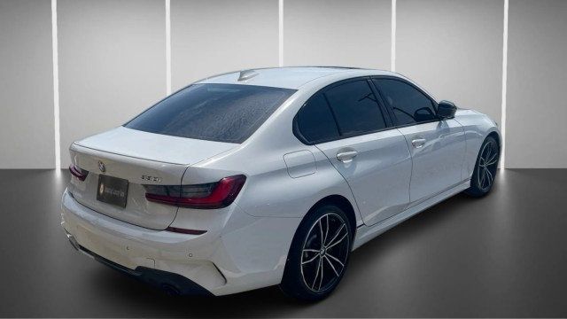 2022 BMW 3 Series 330i Sedan - 23067772 - 5