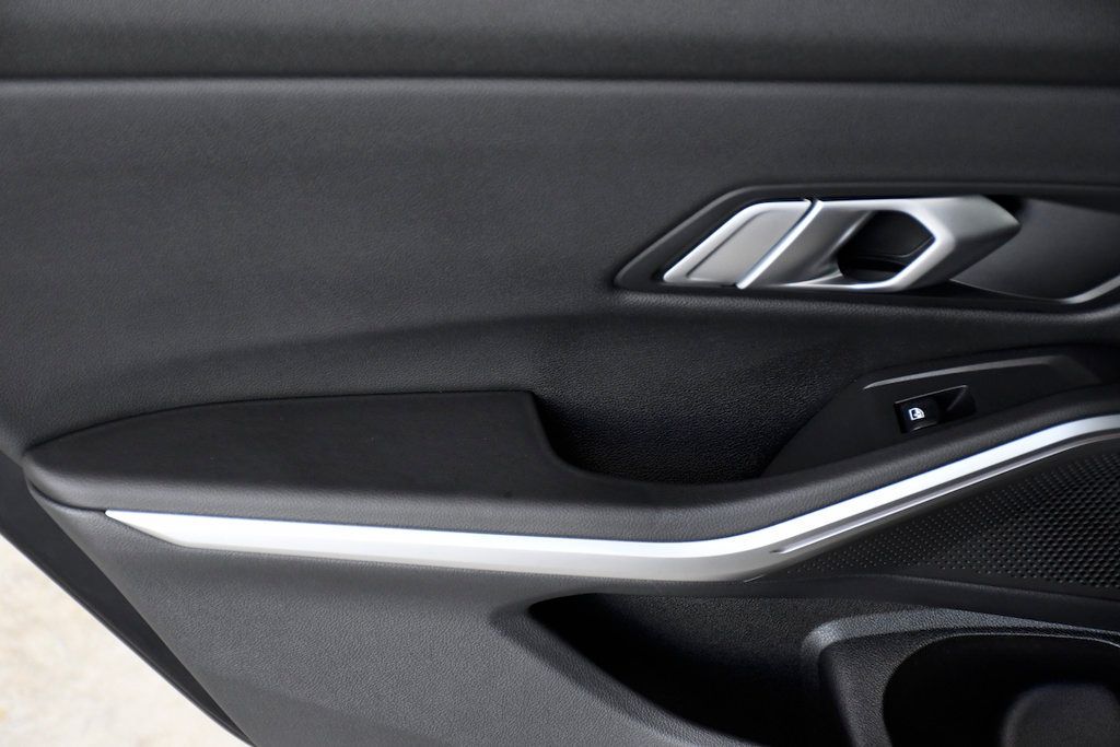2022 BMW 3 Series 330i Sedan - 22822081 - 10