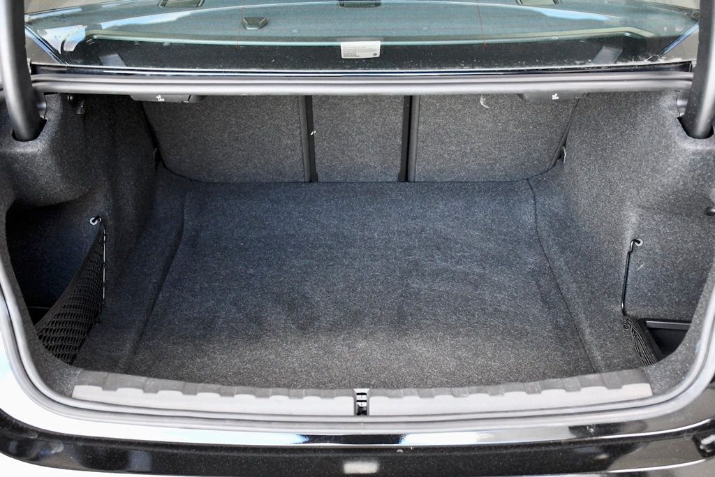 2022 BMW 3 Series 330i Sedan - 22822081 - 12