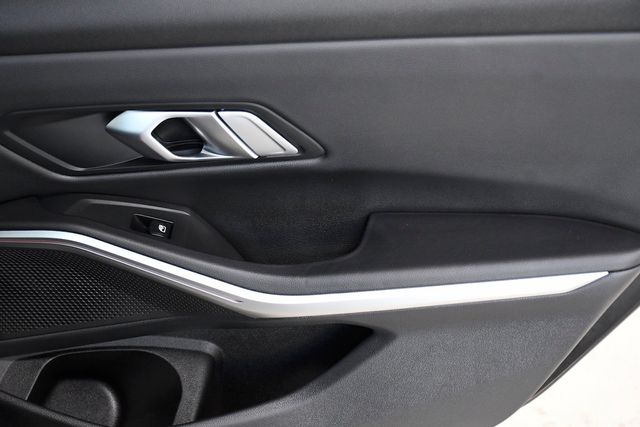 2022 BMW 3 Series 330i Sedan - 22822081 - 14