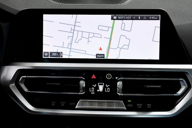2022 BMW 3 Series 330i Sedan - 22822081 - 25