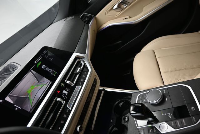2022 BMW 3 Series 330i Sedan - 23053965 - 15