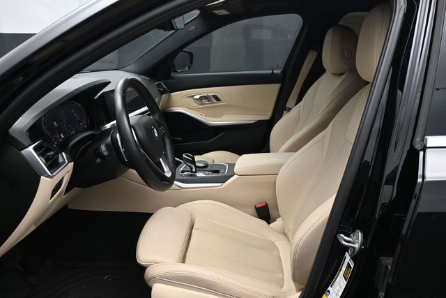 2022 BMW 3 Series 330i Sedan - 23053965 - 5