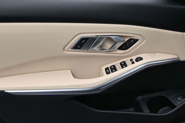 2022 BMW 3 Series 330i Sedan - 23053965 - 6