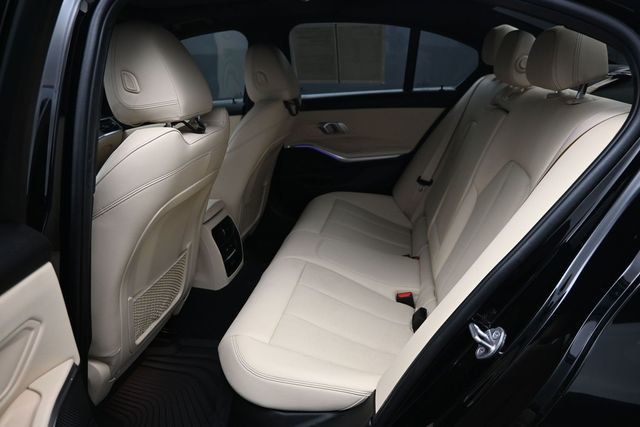 2022 BMW 3 Series 330i Sedan - 23053965 - 8