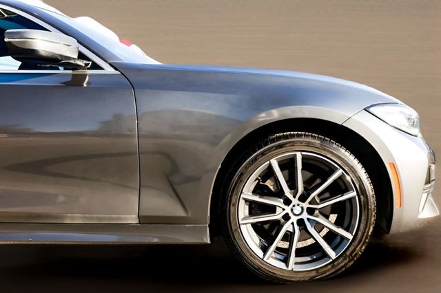 2022 BMW 3 Series 330i Sedan - 23005965 - 13