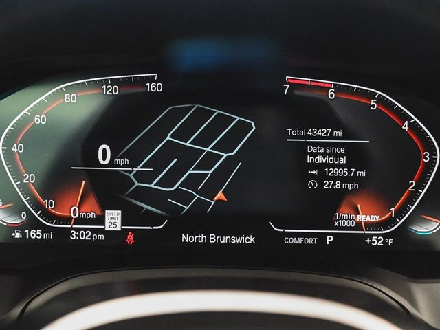 2022 BMW 3 Series 330i xDrive - 22977552 - 13