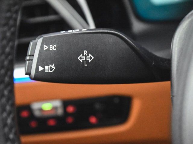 2022 BMW 3 Series 330i xDrive - 22977552 - 24