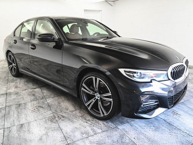 2022 BMW 3 Series 330i xDrive - 22977552 - 2