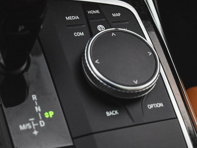 2022 BMW 3 Series 330i xDrive - 22977552 - 30