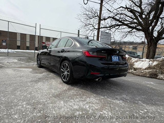 2022 BMW 3 Series 330i xDrive,ROOF,NAV,HTD STS - 22988709 - 12