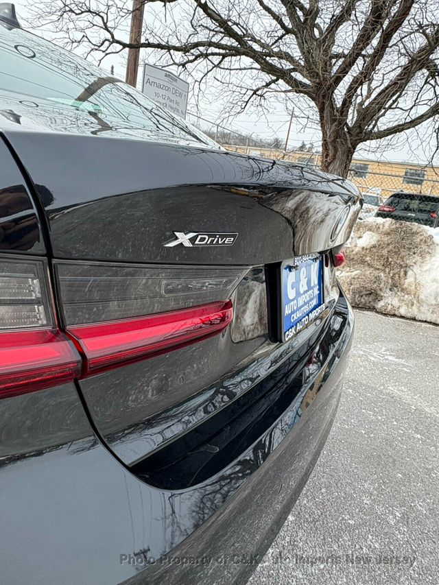 2022 BMW 3 Series 330i xDrive,ROOF,NAV,HTD STS - 22988709 - 17