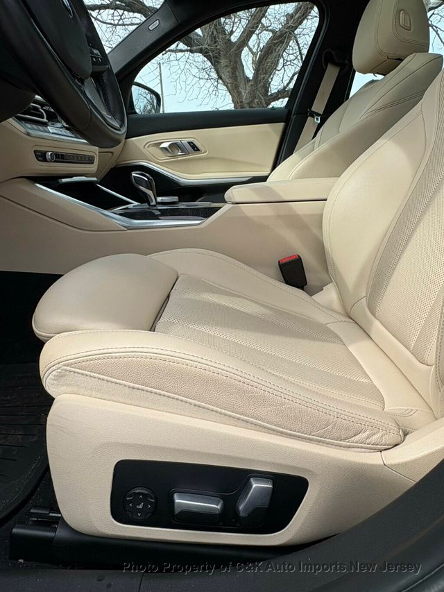 2022 BMW 3 Series 330i xDrive,ROOF,NAV,HTD STS - 22988709 - 22