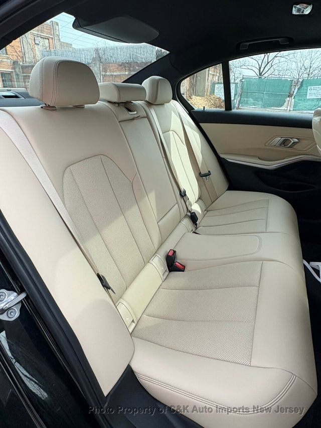2022 BMW 3 Series 330i xDrive,ROOF,NAV,HTD STS - 22988709 - 30