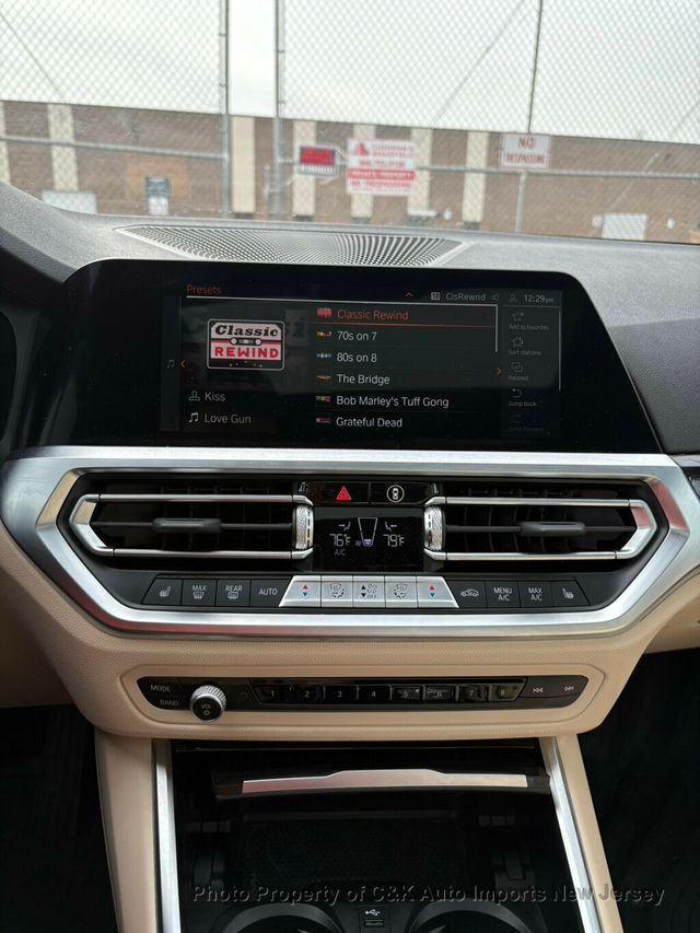 2022 BMW 3 Series 330i xDrive,ROOF,NAV,HTD STS - 22988709 - 45
