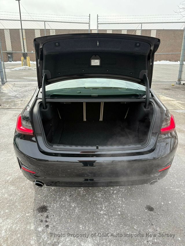 2022 BMW 3 Series 330i xDrive,ROOF,NAV,HTD STS - 22988709 - 51