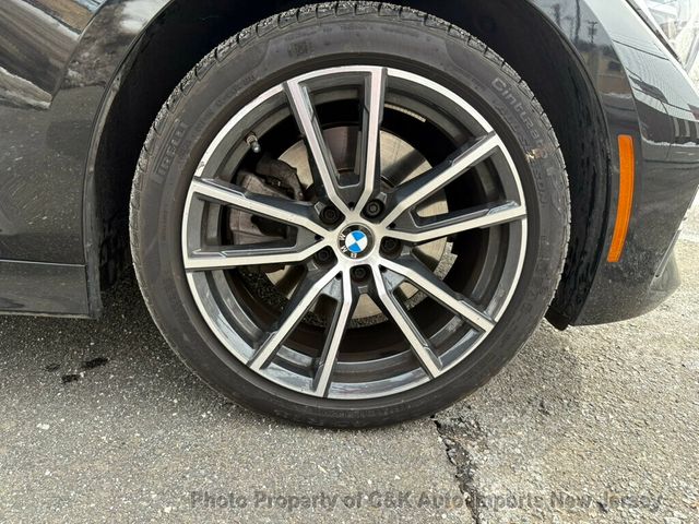 2022 BMW 3 Series 330i xDrive,ROOF,NAV,HTD STS - 22988709 - 56
