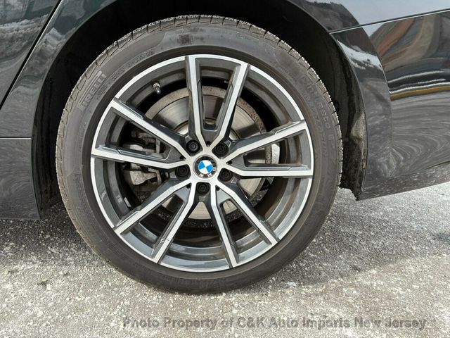 2022 BMW 3 Series 330i xDrive,ROOF,NAV,HTD STS - 22988709 - 58