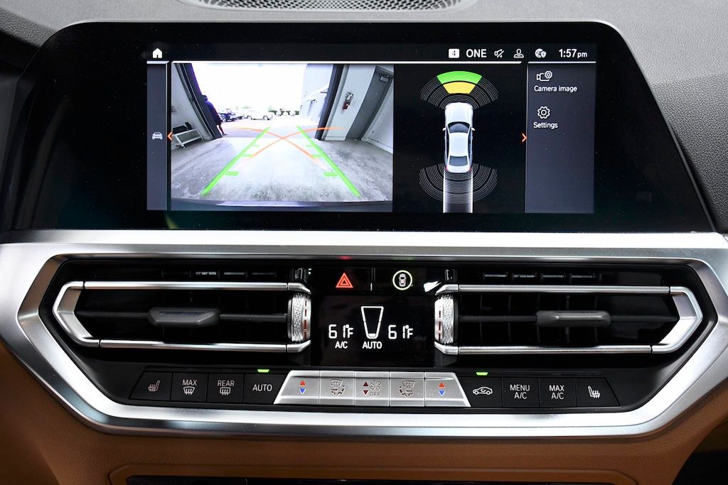 2022 BMW 3 Series 330i xDrive Sedan - 22798699 - 25