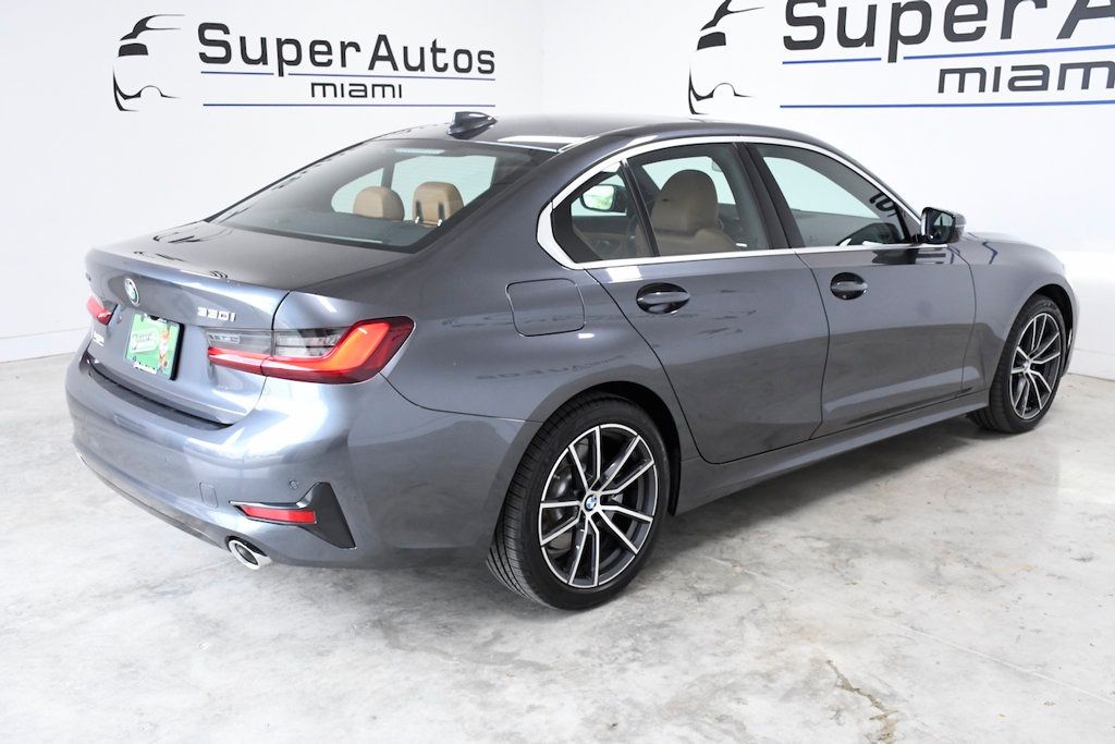 2022 BMW 3 Series 330i xDrive Sedan - 22798699 - 3