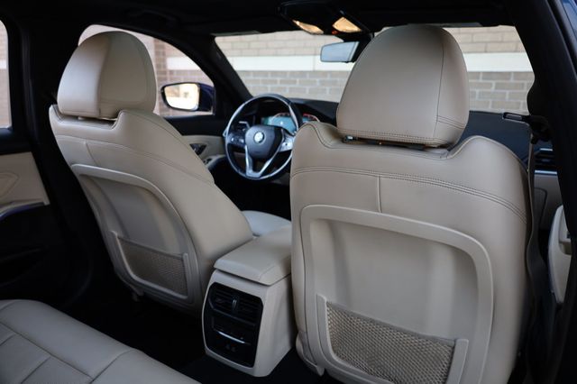 2022 BMW 3 Series 330i xDrive Sedan - 22996208 - 25