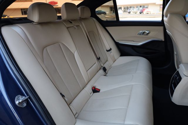 2022 BMW 3 Series 330i xDrive Sedan - 22996208 - 26