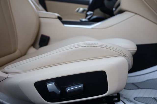 2022 BMW 3 Series 330i xDrive Sedan - 22996208 - 30