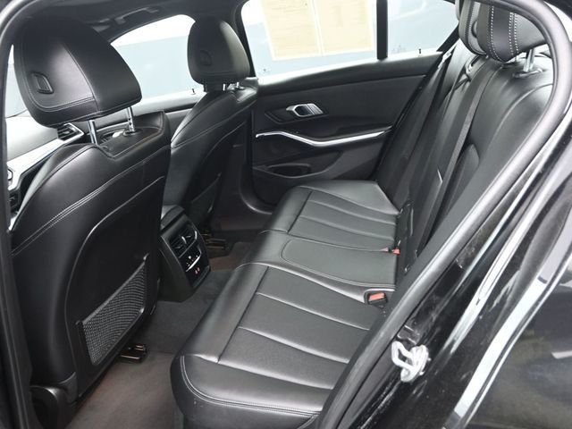2022 BMW 3 Series 330i xDrive Sedan - 22978581 - 14