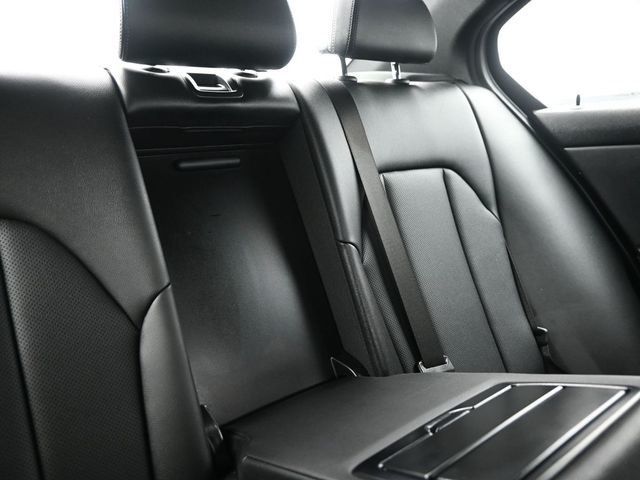 2022 BMW 3 Series 330i xDrive Sedan - 22978581 - 21