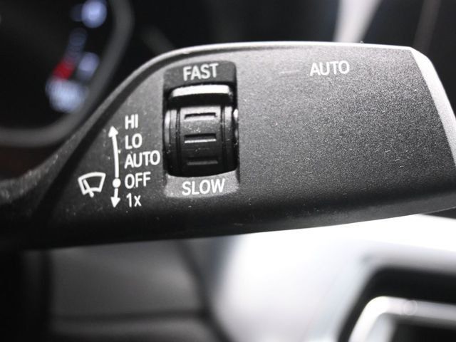 2022 BMW 3 Series 330i xDrive Sedan - 22978581 - 27