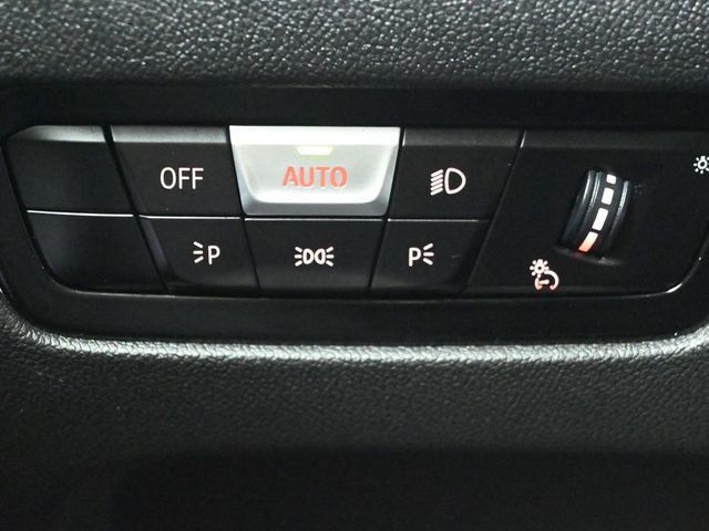 2022 BMW 3 Series 330i xDrive Sedan - 22978581 - 28