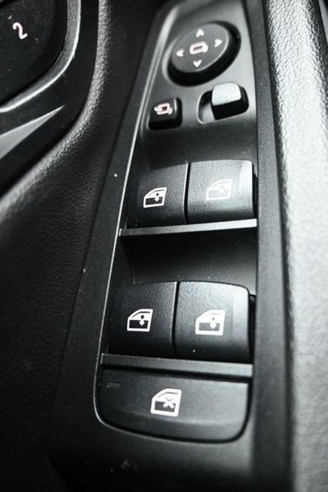 2022 BMW 3 Series 330i xDrive Sedan - 22978581 - 29