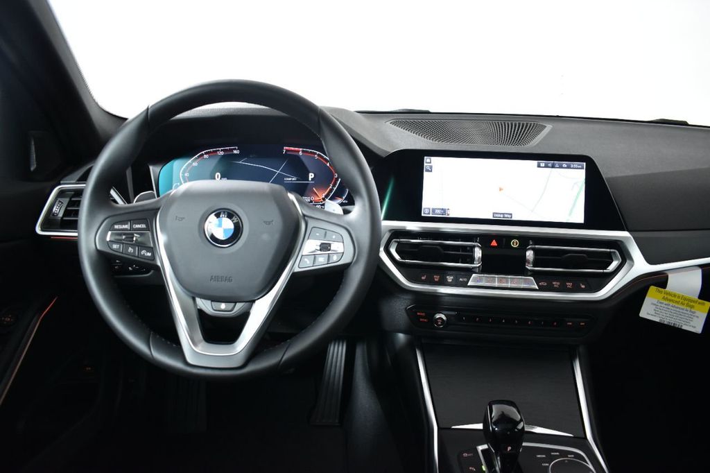 2022 BMW 3 Series 330i xDrive Sedan - 21115416 - 3