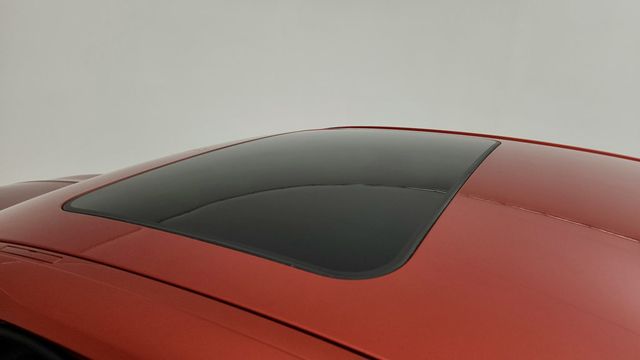 2022 BMW 3 Series 330i xDrive Sedan with & Driving Assistance & Convenience Pkgs - 22944382 - 9