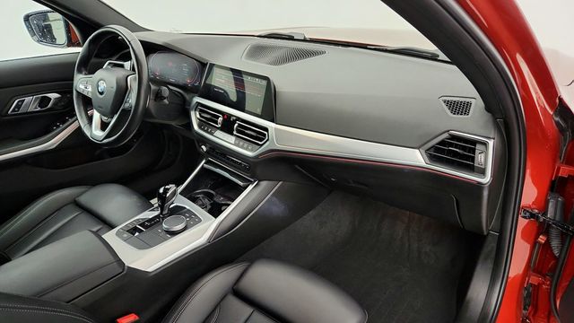 2022 BMW 3 Series 330i xDrive Sedan with & Driving Assistance & Convenience Pkgs - 22944382 - 25
