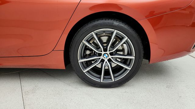 2022 BMW 3 Series 330i xDrive Sedan with & Driving Assistance & Convenience Pkgs - 22944382 - 8